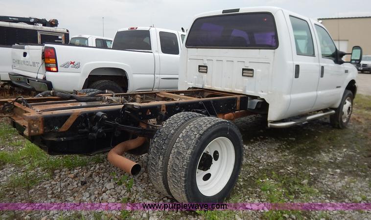 image for item K1502 2000 Ford F550 Super Duty Crew Cab truck cab and chassis