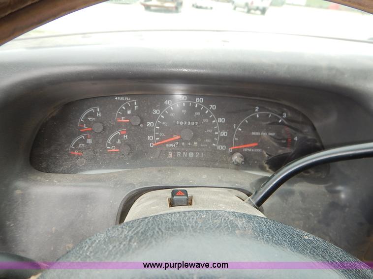 image for item K1502 2000 Ford F550 Super Duty Crew Cab truck cab and chassis