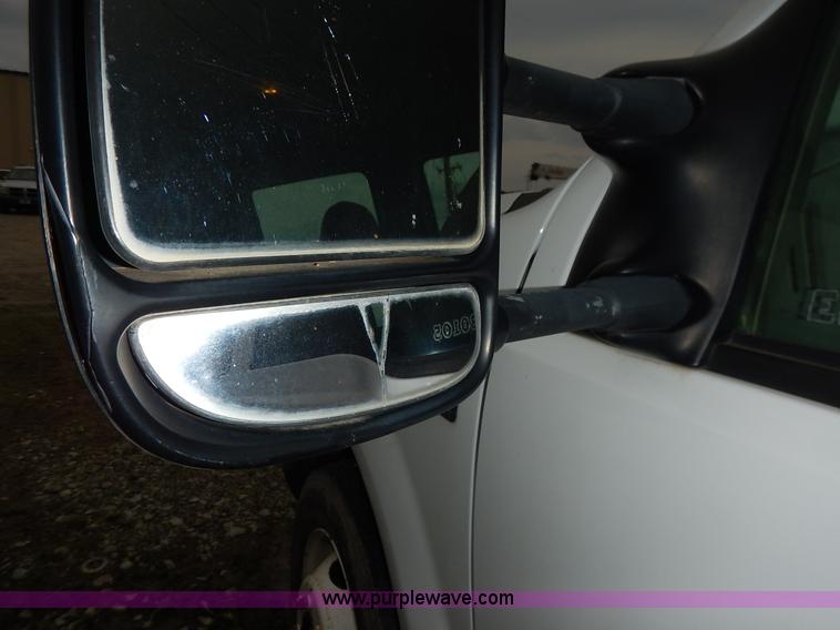 image for item K1502 2000 Ford F550 Super Duty Crew Cab truck cab and chassis