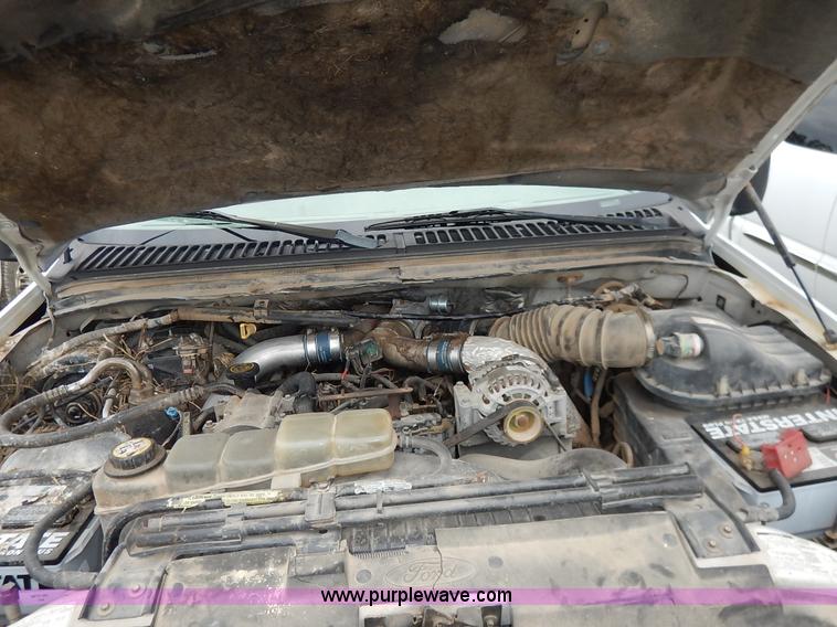 image for item K1502 2000 Ford F550 Super Duty Crew Cab truck cab and chassis