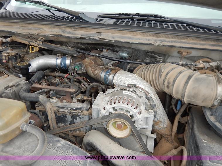 image for item K1502 2000 Ford F550 Super Duty Crew Cab truck cab and chassis