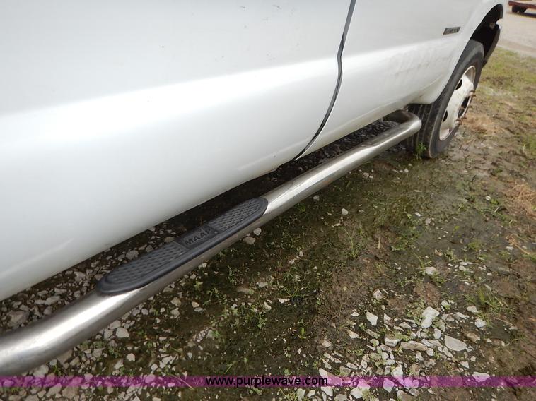 image for item K1502 2000 Ford F550 Super Duty Crew Cab truck cab and chassis