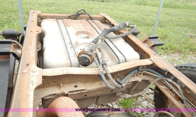 image for item K1502 2000 Ford F550 Super Duty Crew Cab truck cab and chassis