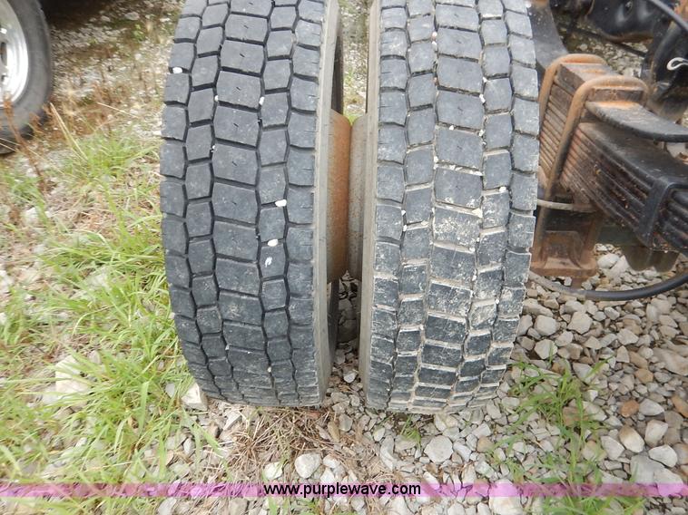 image for item K1502 2000 Ford F550 Super Duty Crew Cab truck cab and chassis