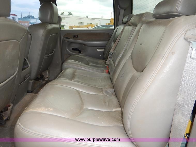 image for item K1503 2003 Chevrolet Silverado 1500HD LT Crew Cab pickup truck