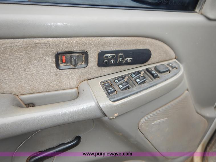 image for item K1503 2003 Chevrolet Silverado 1500HD LT Crew Cab pickup truck