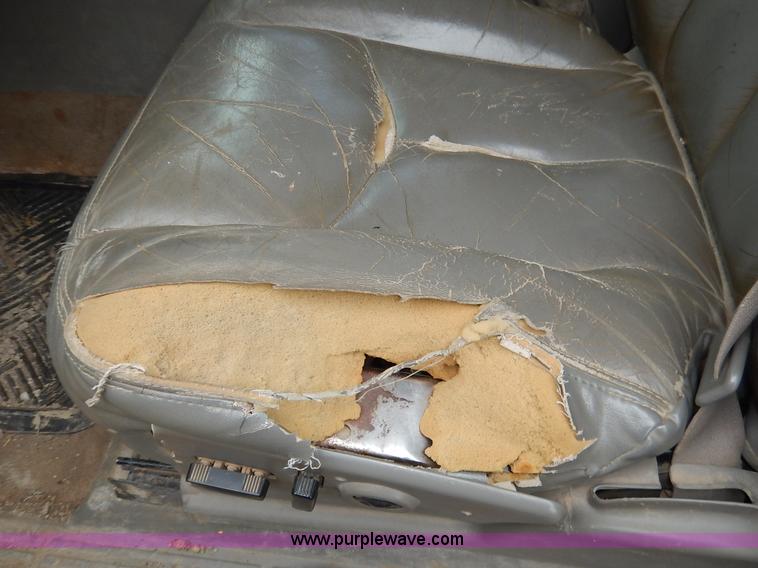 image for item K1503 2003 Chevrolet Silverado 1500HD LT Crew Cab pickup truck