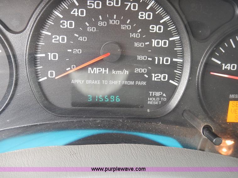 image for item K1504 2004 Chevrolet Impala