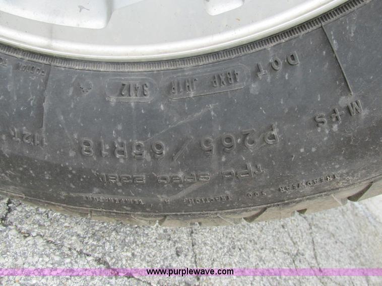 image for item K5064 2009 GMC Sierra 1500 pickup truck