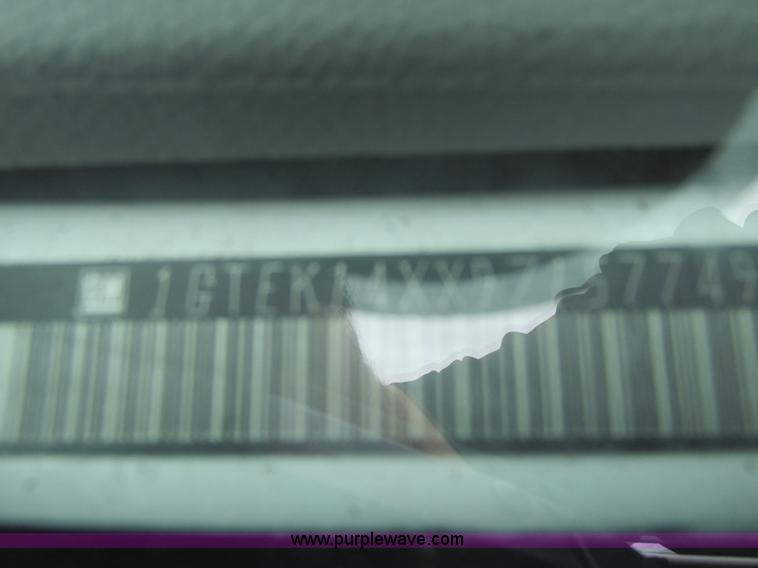 image for item K5064 2009 GMC Sierra 1500 pickup truck