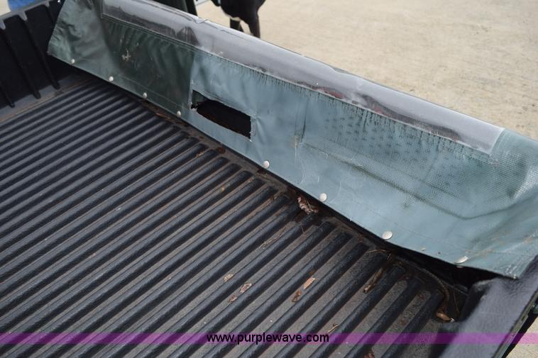 image for item K6109 2000 Kawasaki Mule utility vehicle