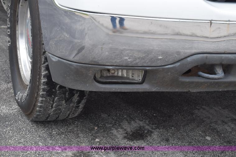 image for item K6110 2002 GMC Sierra 1500 Ext. Cab pickup truck