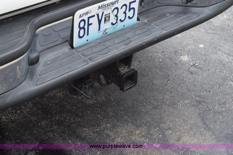 image for item K6110 2002 GMC Sierra 1500 Ext. Cab pickup truck