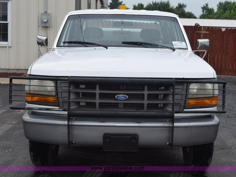 image for item K6112 1994 Ford F350 XL Crew Cab utility truck