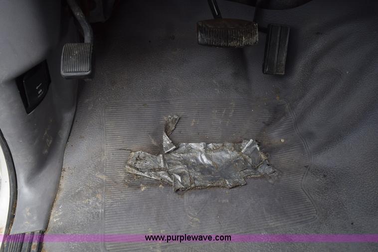 image for item K6112 1994 Ford F350 XL Crew Cab utility truck