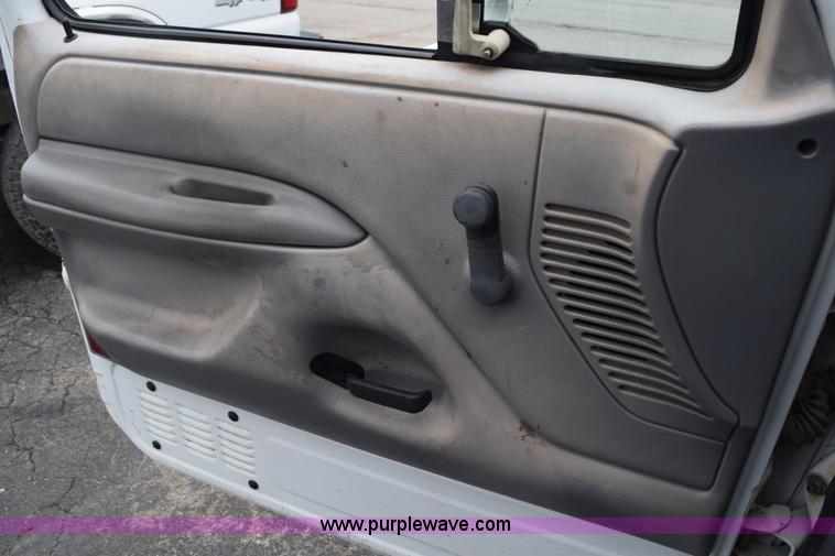 image for item K6112 1994 Ford F350 XL Crew Cab utility truck