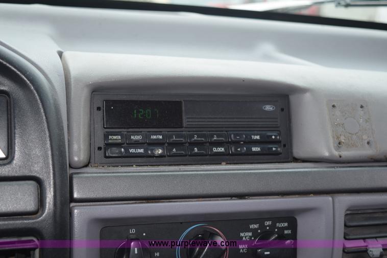 image for item K6112 1994 Ford F350 XL Crew Cab utility truck