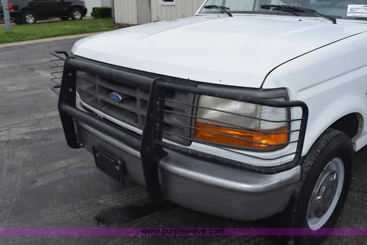 image for item K6112 1994 Ford F350 XL Crew Cab utility truck