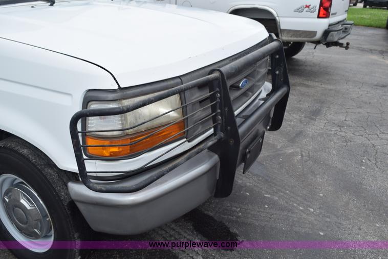 image for item K6112 1994 Ford F350 XL Crew Cab utility truck