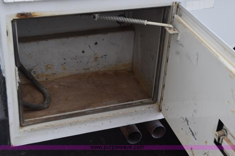 image for item K6112 1994 Ford F350 XL Crew Cab utility truck