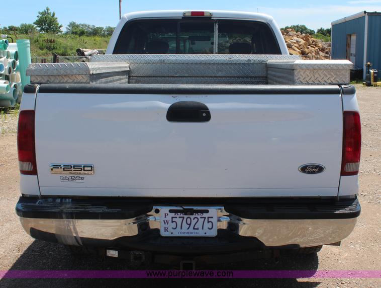 image for item K6904 2005 Ford F250 Super Duty XLT SuperCab pickup truck