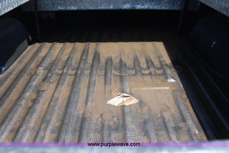 image for item K6904 2005 Ford F250 Super Duty XLT SuperCab pickup truck