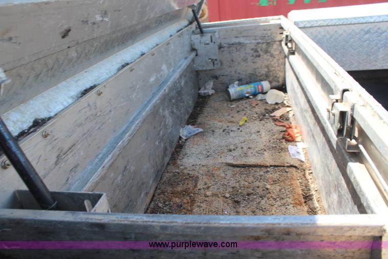 image for item K6904 2005 Ford F250 Super Duty XLT SuperCab pickup truck