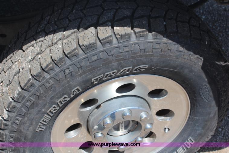 image for item K6904 2005 Ford F250 Super Duty XLT SuperCab pickup truck