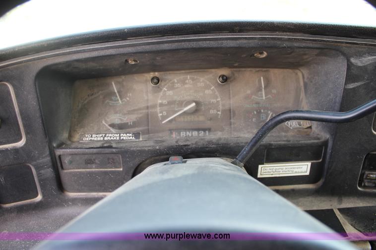 image for item K6929 1995 Ford Econoline E350 box truck