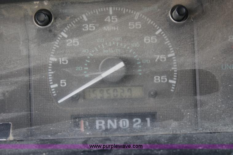 image for item K6929 1995 Ford Econoline E350 box truck