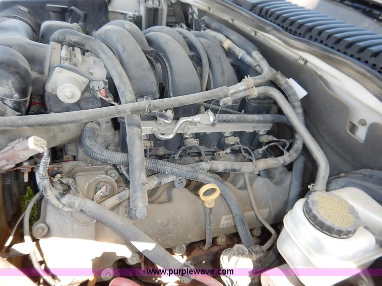 image for item K7460 2006 Ford Explorer XLT SUV