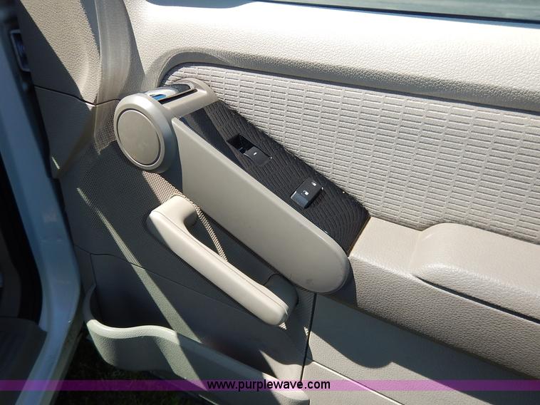 image for item K7460 2006 Ford Explorer XLT SUV