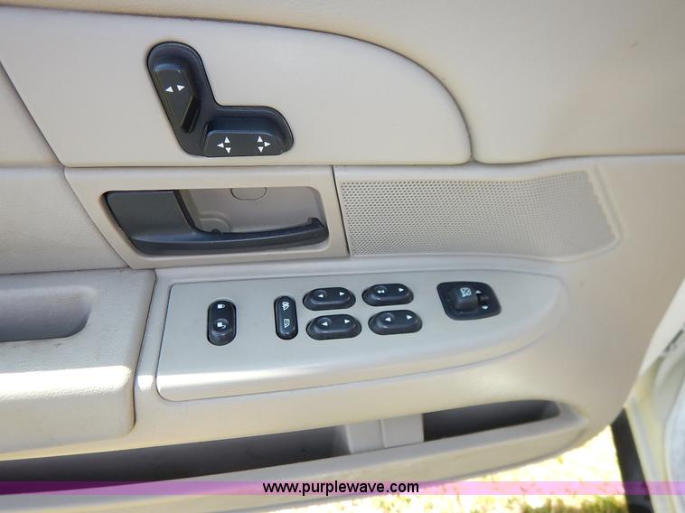 image for item K7463 2007 Ford Crown Victoria Police Interceptor