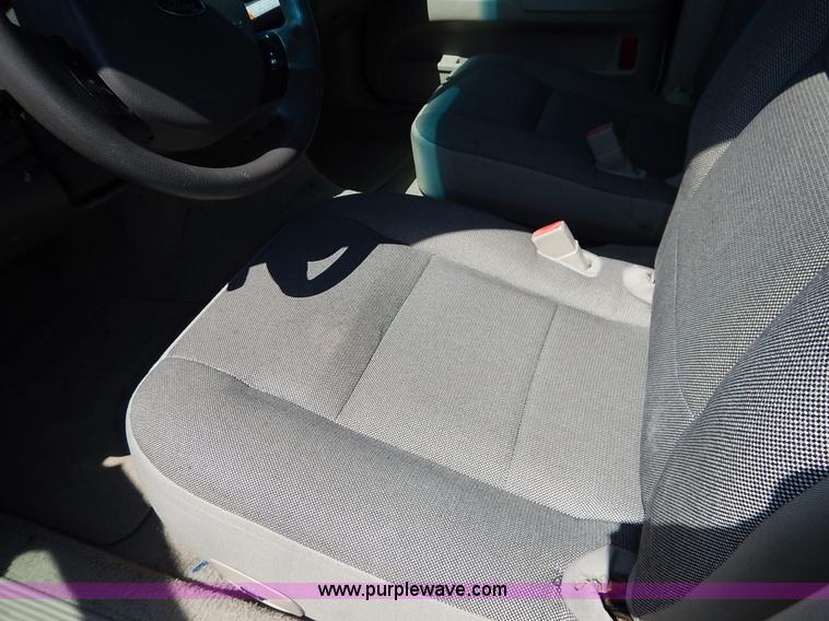 image for item K7463 2007 Ford Crown Victoria Police Interceptor