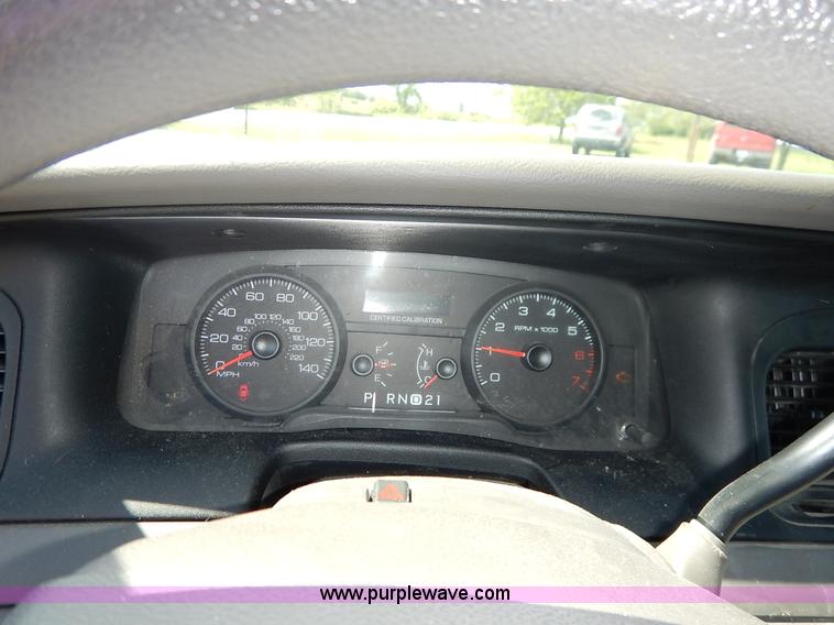 image for item K7463 2007 Ford Crown Victoria Police Interceptor