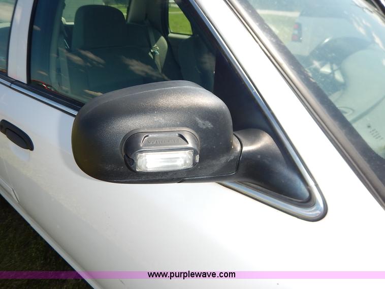 image for item K7463 2007 Ford Crown Victoria Police Interceptor