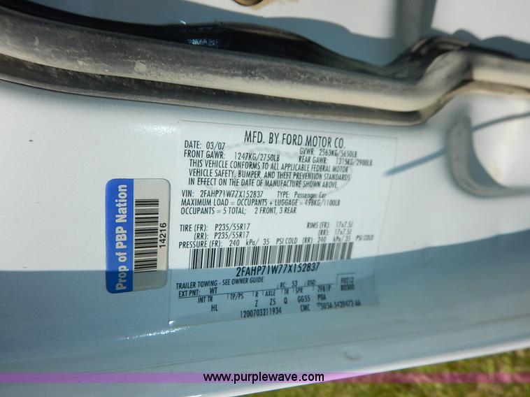 image for item K7463 2007 Ford Crown Victoria Police Interceptor