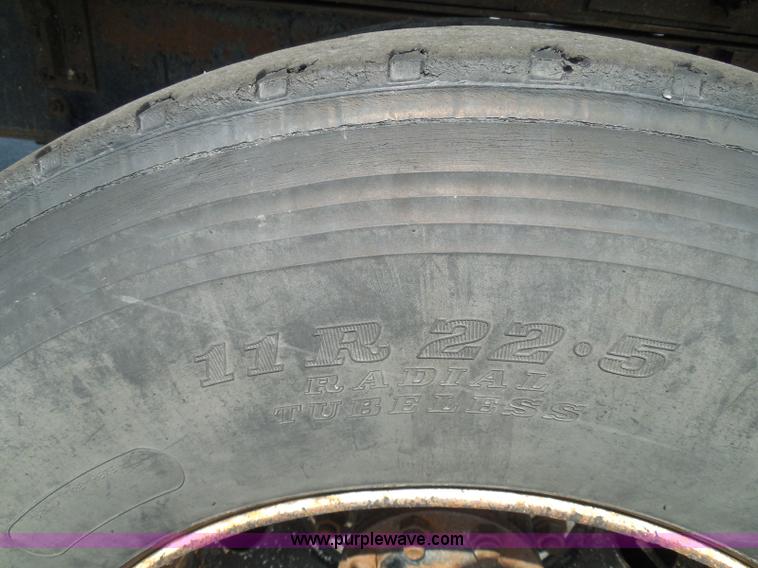 image for item K7521 2000 International 4900 dump truck