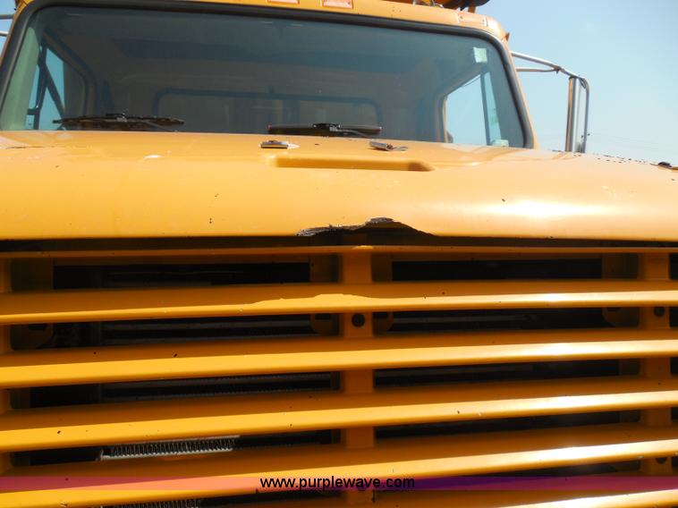 image for item K7521 2000 International 4900 dump truck