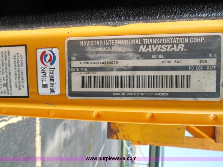 image for item K7522 2000 International 4900 dump truck