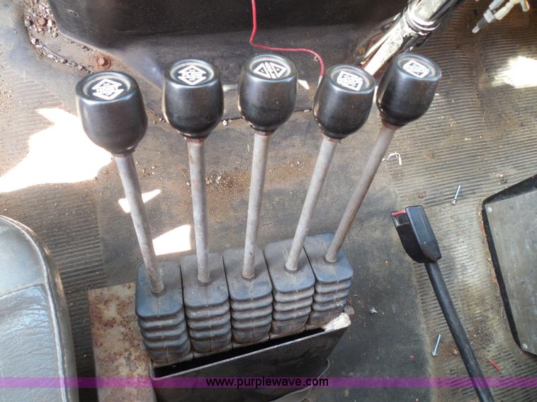 image for item K7522 2000 International 4900 dump truck