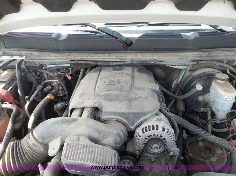 image for item K7523 2008 Chevrolet Silverado 1500 Crew Cab pickup truck