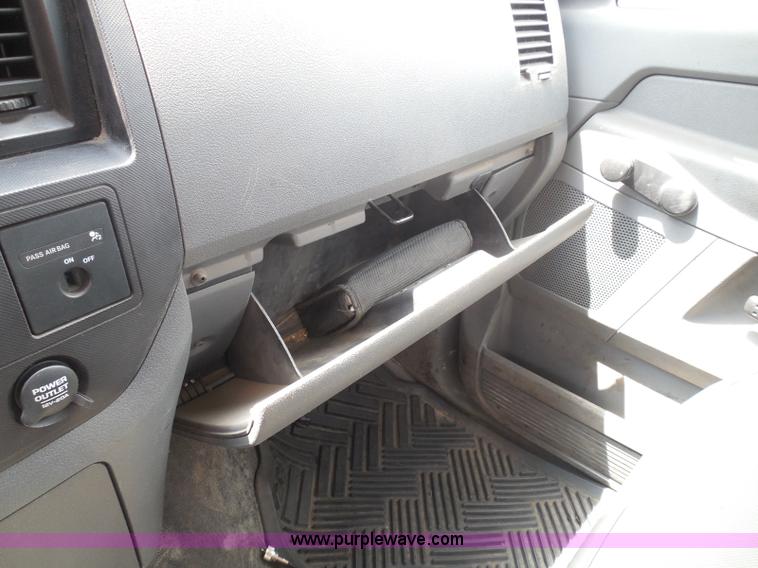 image for item K7524 2008 Dodge Ram 2500 HD pickup truck