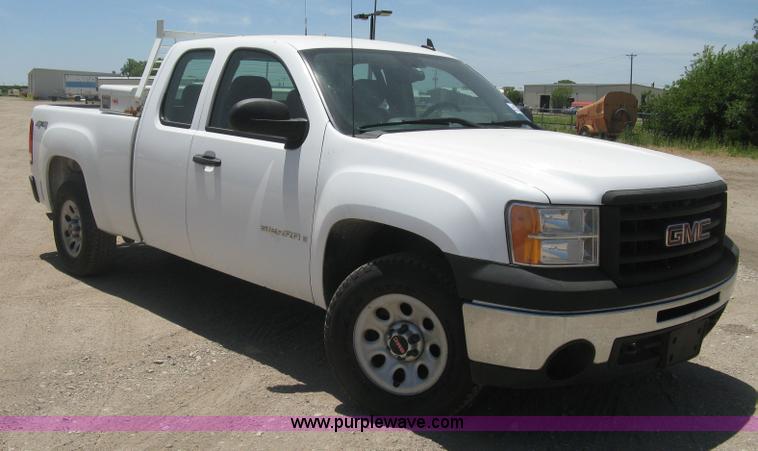 image for item K8648 2009 GMC Sierra 1500 Ext. Cab pickup truck