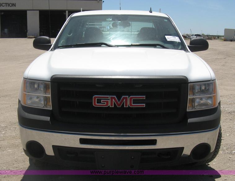 image for item K8648 2009 GMC Sierra 1500 Ext. Cab pickup truck