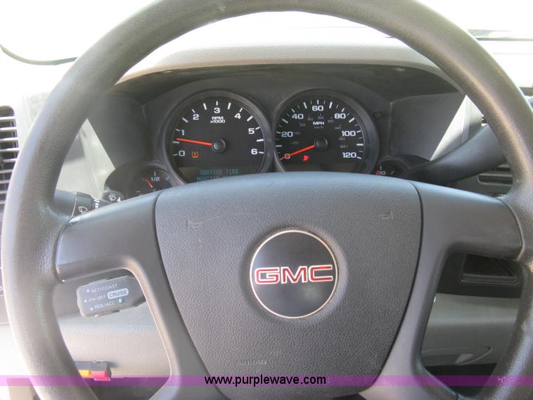 image for item K8648 2009 GMC Sierra 1500 Ext. Cab pickup truck