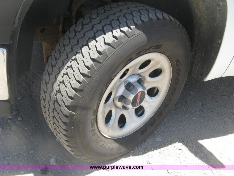 image for item K8648 2009 GMC Sierra 1500 Ext. Cab pickup truck