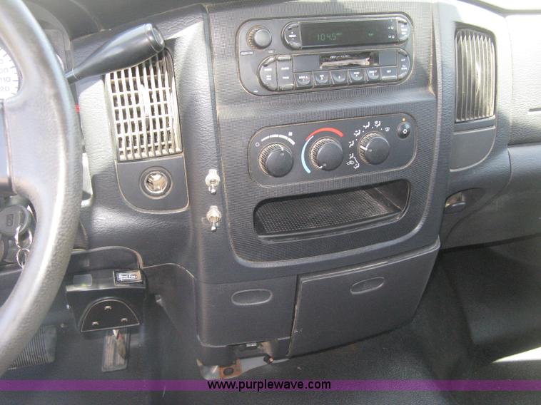 image for item K8649 2005 Dodge Ram 2500 HD Quad Cab pickup truck