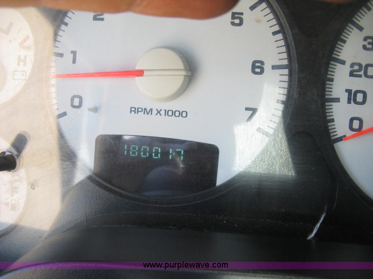 image for item K8649 2005 Dodge Ram 2500 HD Quad Cab pickup truck