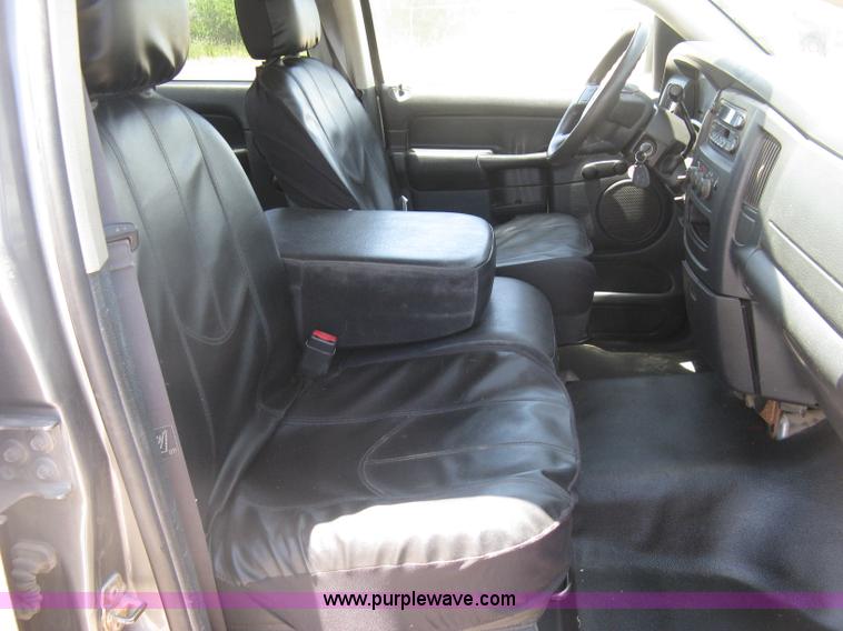 image for item K8649 2005 Dodge Ram 2500 HD Quad Cab pickup truck